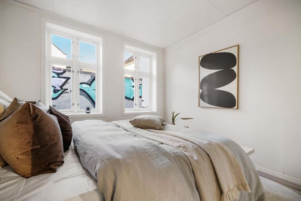 Central Apartment With Balcony, Self-Check In & Private Entrance ベルゲン エクステリア 写真
