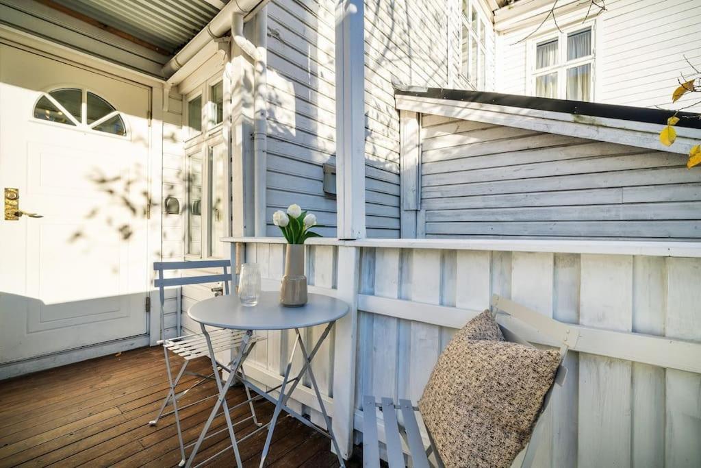 Central Apartment With Balcony, Self-Check In & Private Entrance ベルゲン エクステリア 写真
